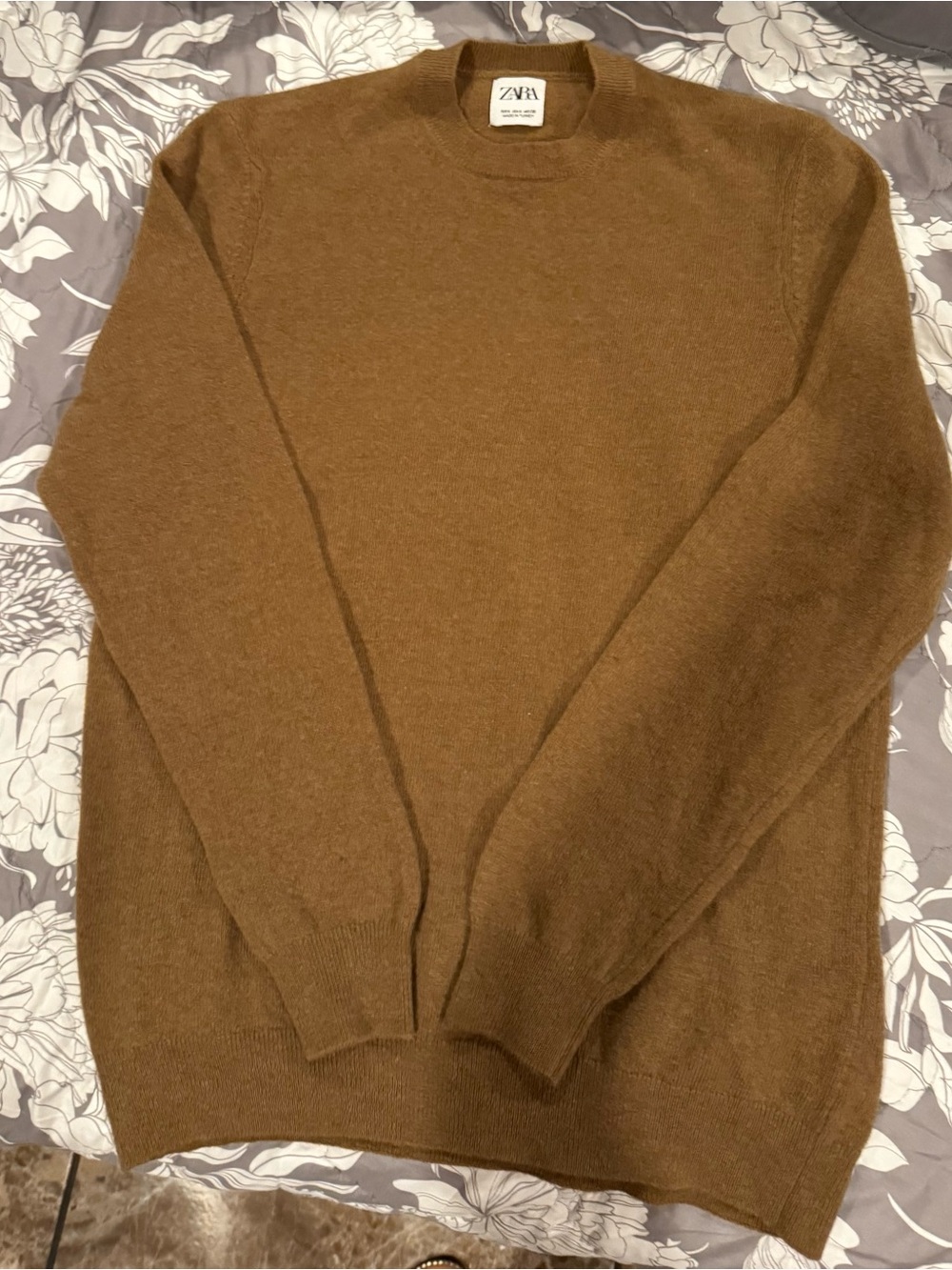 ZARA Men's Chestnut Brown Crewneck Sweater